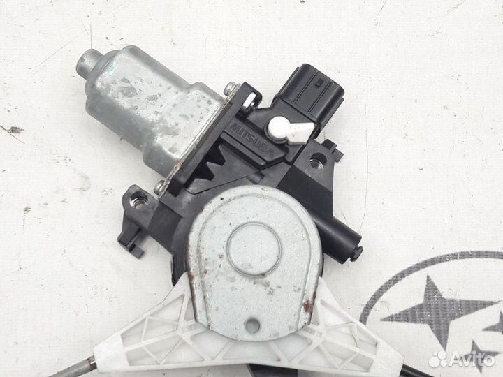 Стеклоподъемник передний правый Subaru Legacy B14