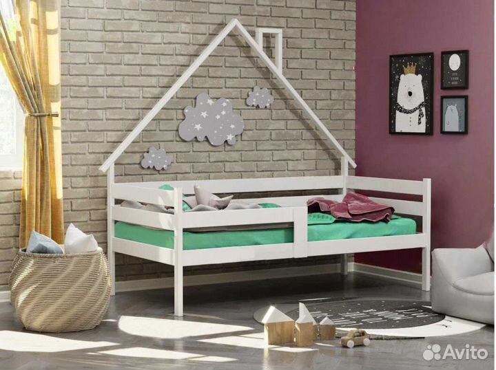 Софа из массива Домик высокий борт детская