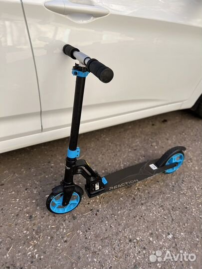 Самокат двухколесный Reaction
