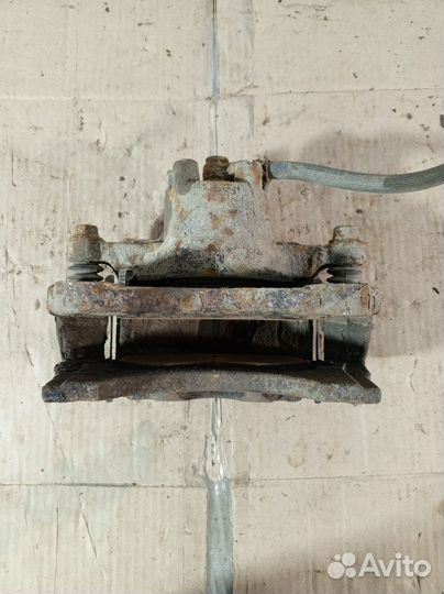 Суппорт тормозной передний Dodge Caliber