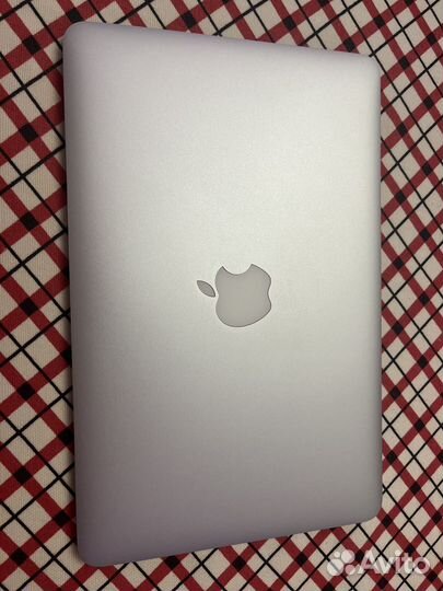 Apple MacBook Air 11 A1370