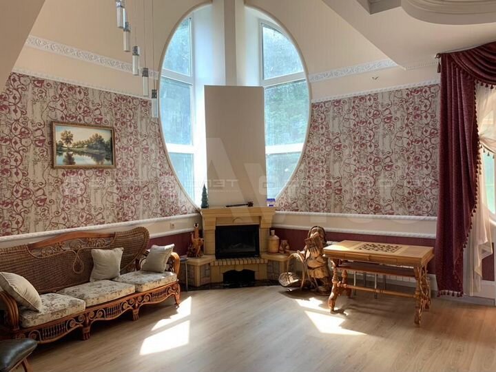 Дом 246 м² на участке 18 сот.