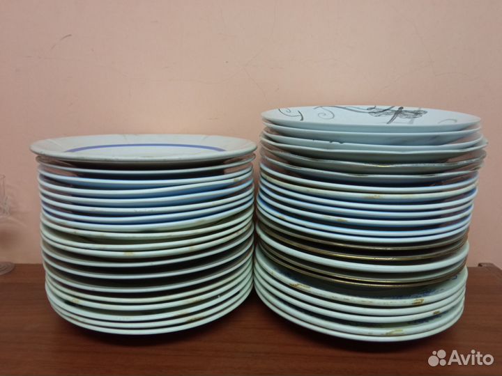 Столовые тарелки СССР. 42 тарелки