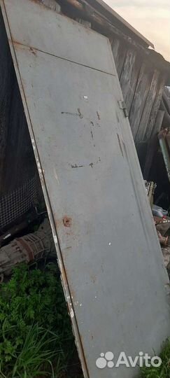 Металлическая дверь бу