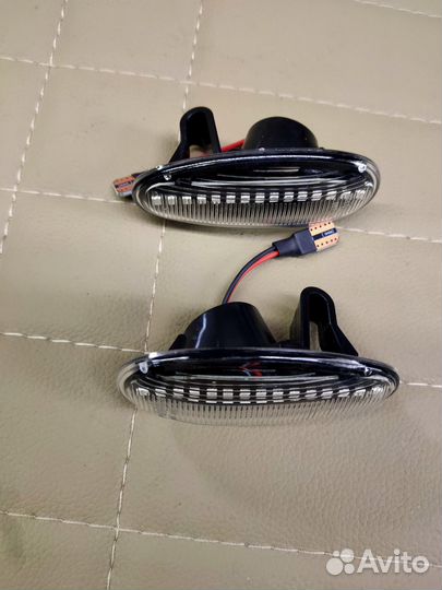 Повороника на крыло pajero