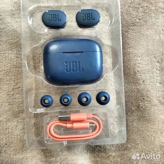 Беспроводные наушники JBL tune 130nc