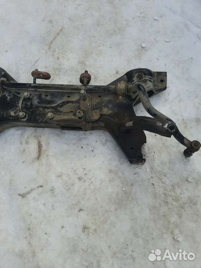 Подрамник митцубиси colt Z34A