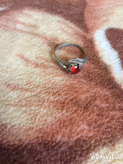 Серебряное кольцо