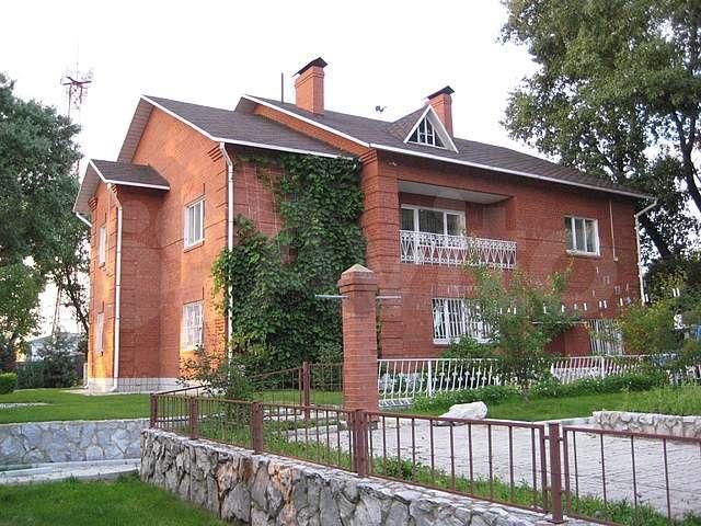 Коттедж 400 м² на участке 13,5 сот.