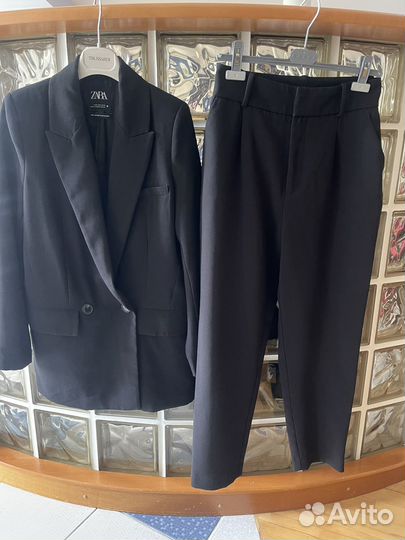 Брючный костюм Zara