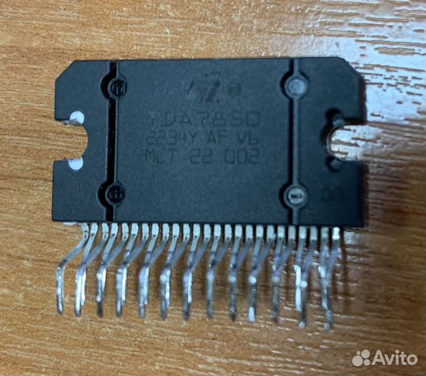 Микросхема Усилитель TDA 7850 TDA7560