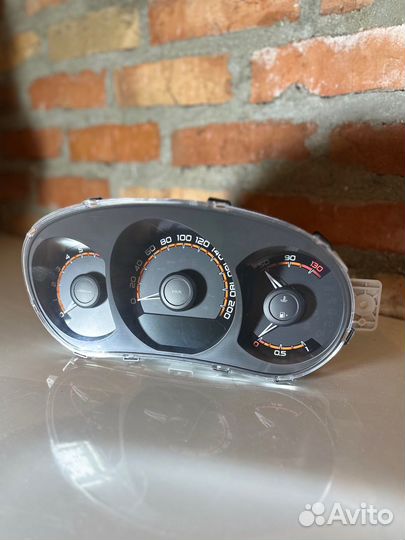 LADA vesta 2022 панель приборов