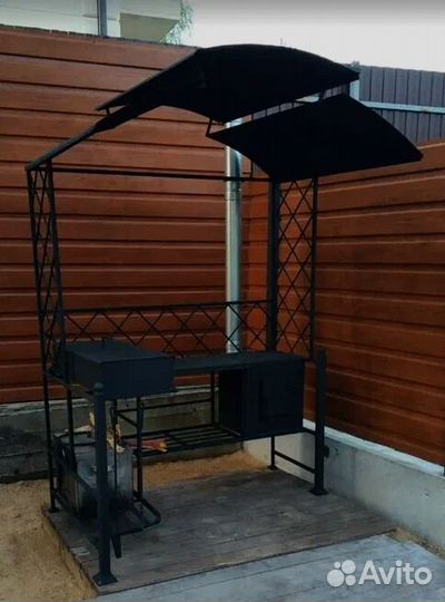 Мангал с печкой и крышей