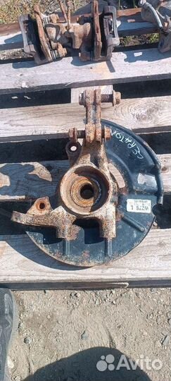 Кулак передний левый Kia Cerato 2 2012