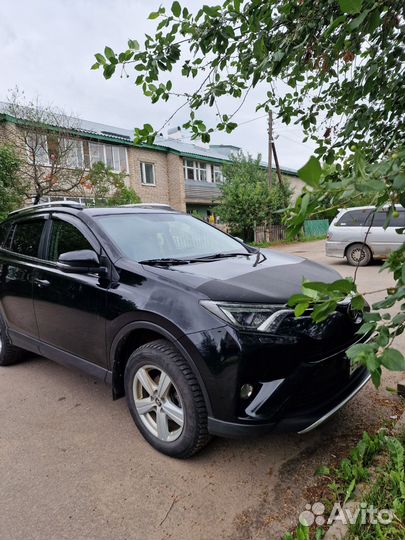 Toyota RAV4 2.2 AT, 2018, 198 000 км