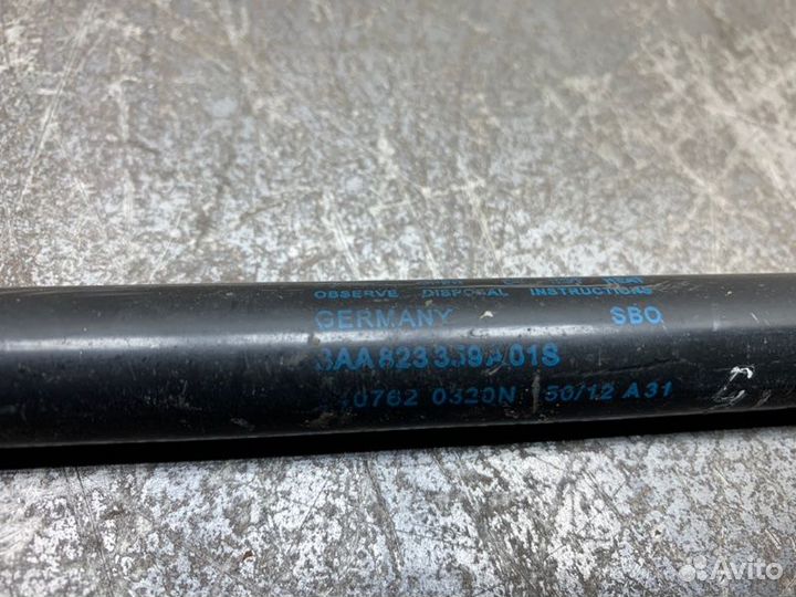 Амортизатор капота Volkswagen Passat универсал