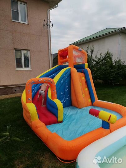 Надувной игровой центр