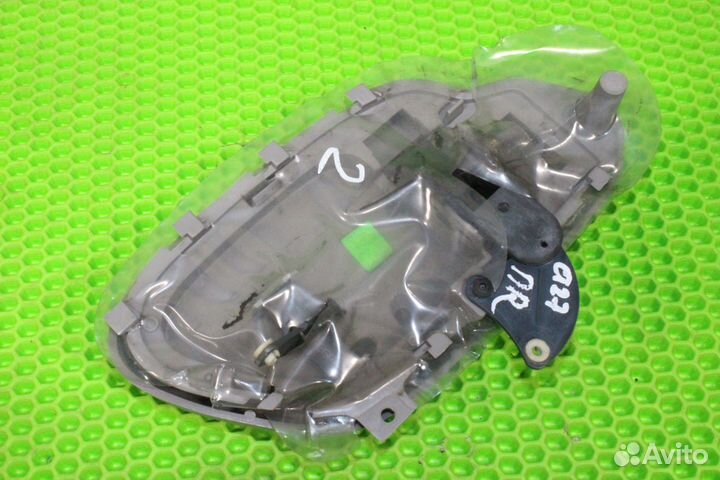 Ручка двери внутрен. правая Chevrolet Tahoe GMT400