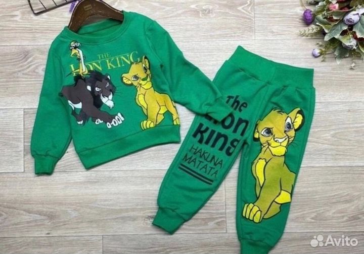 Костюм детский новый