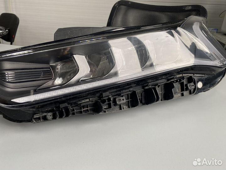 Фара левая Kia К5 92101L2000 92101-L2000