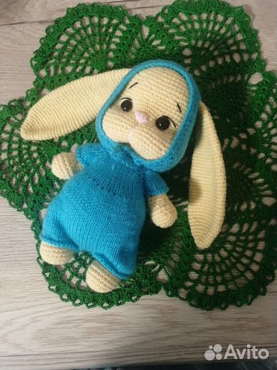 Вязаный зайка