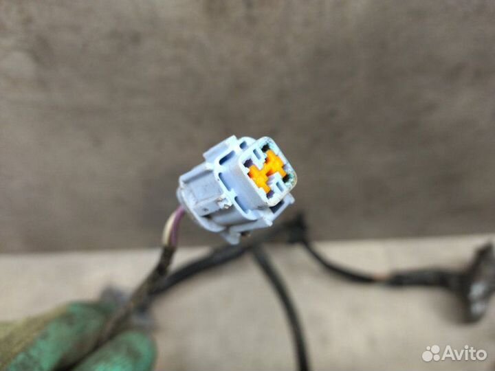 Электропроводка передняя левая Nissan Skyline V35