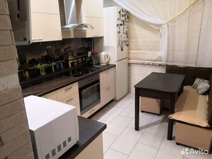 Штора римская, карниз