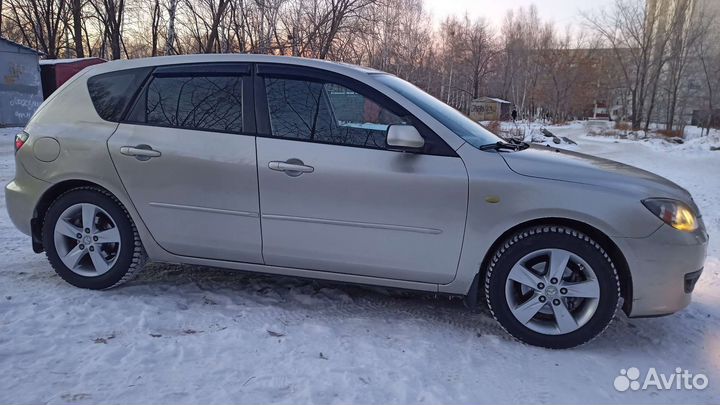 Mazda 3 1.6 МТ, 2007, битый, 320 000 км