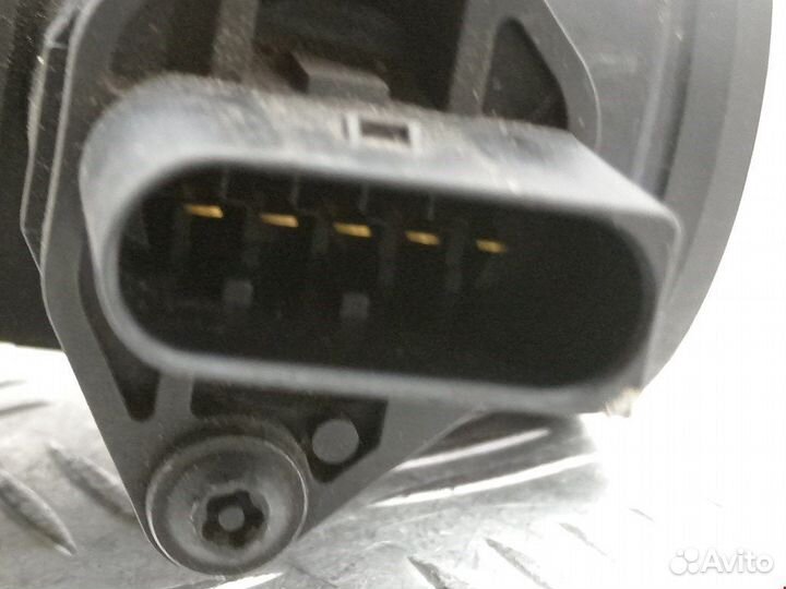 Расходомер воздуха (дмрв) для Volkswagen Golf 4