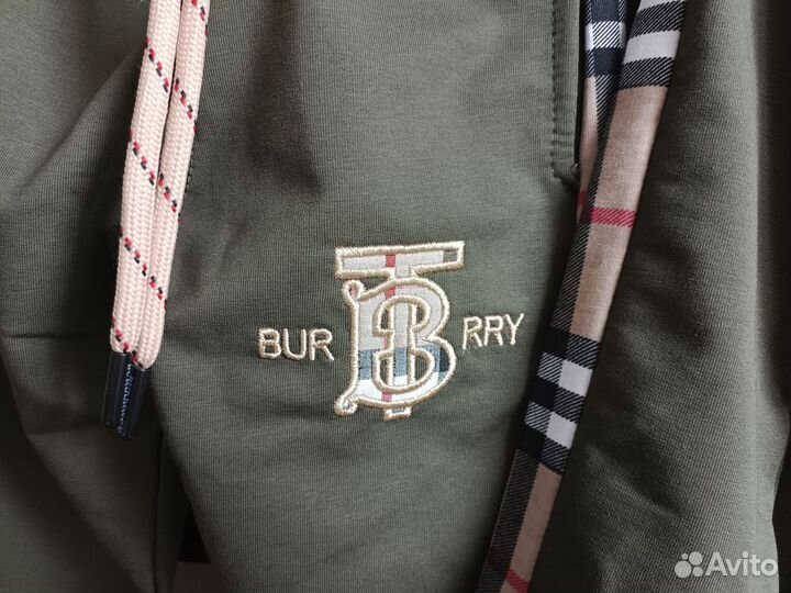 Детская одежда костюм новый Burberry 104 152