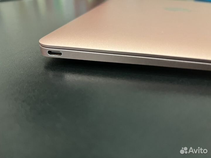 Продаю Macbook 12, модель A1534, розовое золото