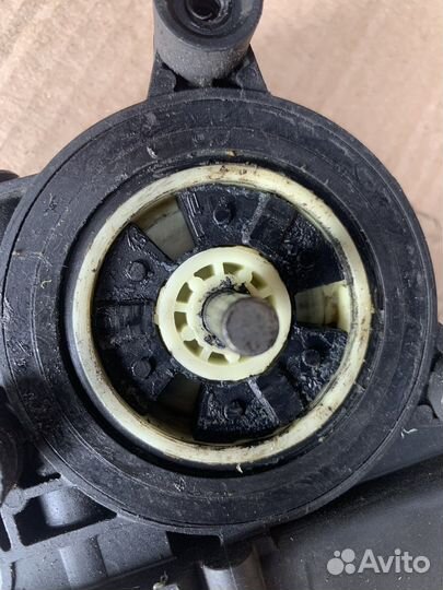 Мотор стеклоподъемника Peugeot boxer