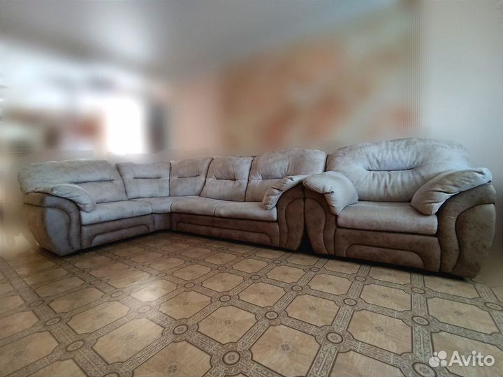 Большой угловой диван бу