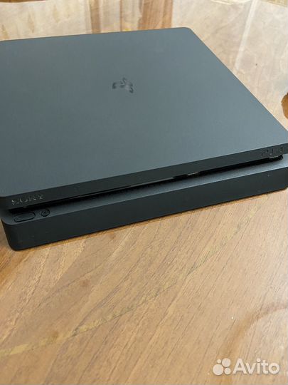 Sony Playstation 4 Slim 1 Tb