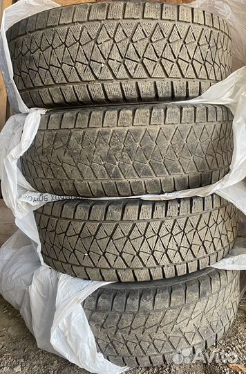 Bridgestone Blizzak DM-V2 255/65 R17 110S