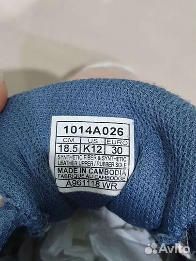 Кроссовки asics детские 30