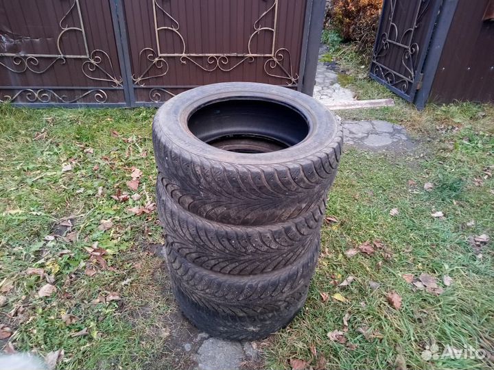 Goodyear Eagle Vector 215/55 R16