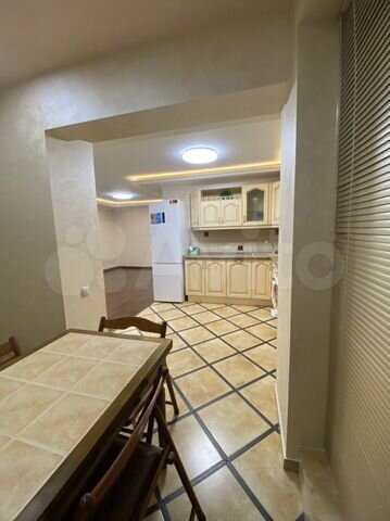 3-к. квартира, 80 м², 2/5 эт.