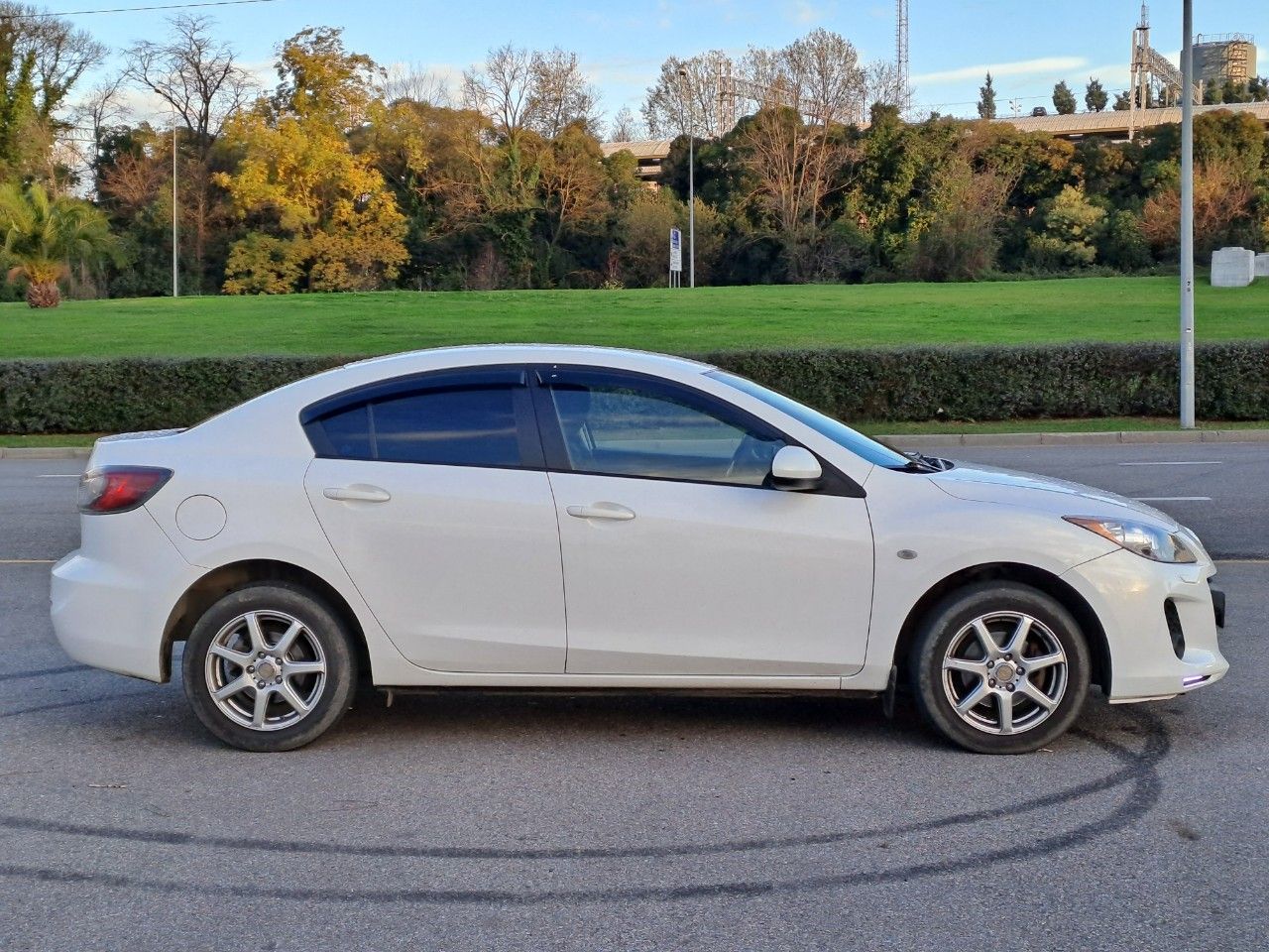 Mazda 3: фото владельца