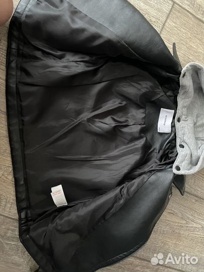 Кожаная куртка reserved 110