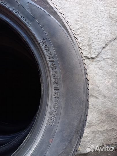 Kumho Radial 857 205/65 R16