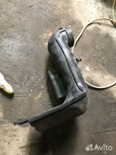 Воздуховод воздушного фильтра Мазда CX7