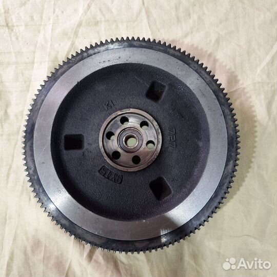 Маховик 4d56