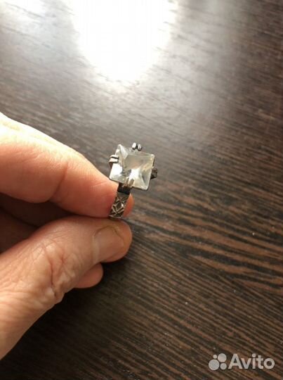 Серебряное кольцо