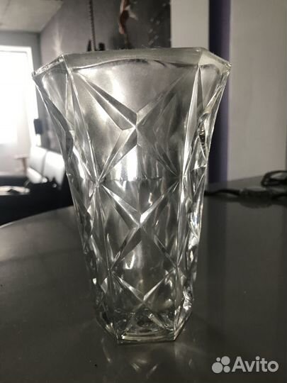 Ваза для цветов хрустальная