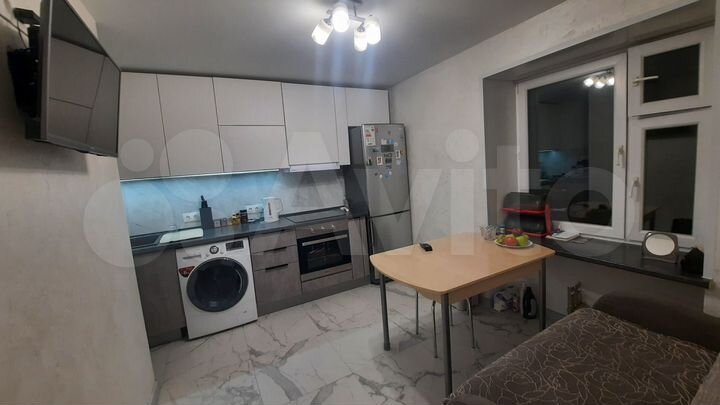 2-к. квартира, 58 м², 10/12 эт.
