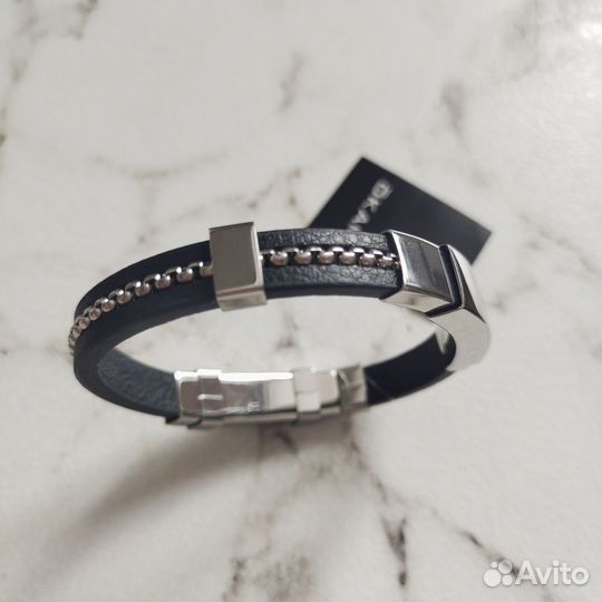 Каучуковый браслет с карбоном и сталью