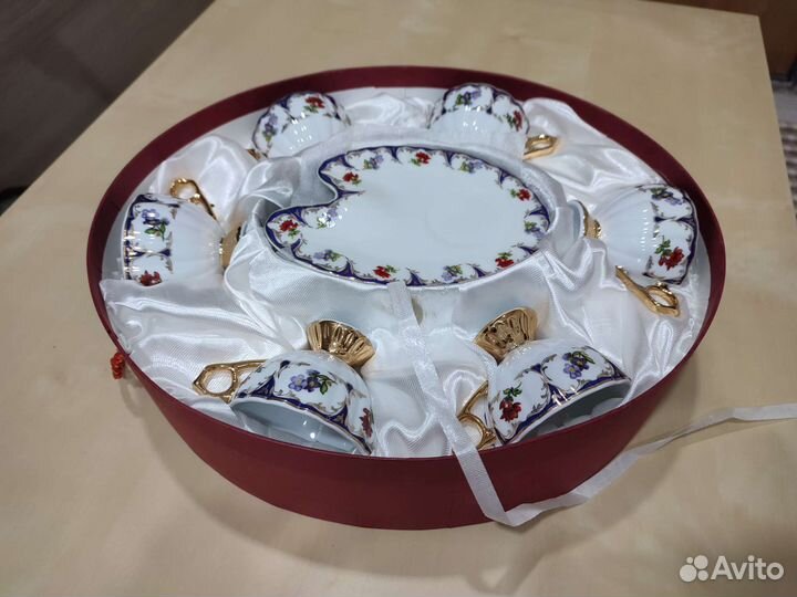 Сервиз чайный фарфоровый новый в коробке, 6 персон