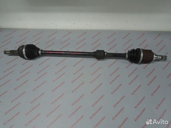 Nissan 39100-9U005 Вал приводной правый