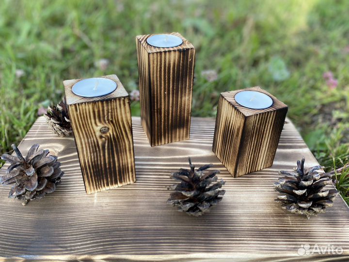 Подсвечники из обоженного дерева